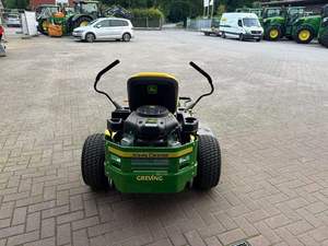 Nouvelle tondeuse autoportée commerciale John Deere Z960M / Seulement 80 heures d'utilisation, moteur Kawasaki FX921V de 31 ch - Product Image 3