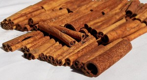 Bâtons de cannelle Premium en gros épices et herbes simples pour la cuisson du thé et la cuisine-Prix de gros du Vietnam/ Mr.Pierre Luu - Product Image 2
