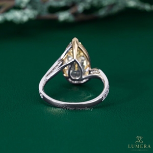Anillo de Compromiso Personalizado con Diamante Amarillo en Forma de Pera, Oro Blanco de 9K, 10K, 14K, 18K, Joyería Nupcial para Mujer - Product Image 3