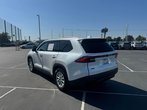 Toyota Highlander XLE 2022 d'occasion, très propre, à vendre - Product Image 3