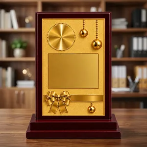 Placa de Premio de Madera Premium con Acabado Dorado, Elegante Recuerdo de Reconocimiento para el Logro y la Aprecación - Product Image 6
