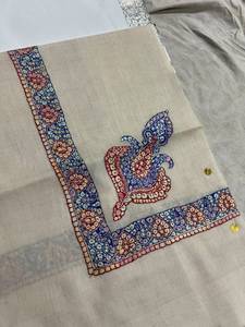 Châle pour homme en pashmina pur, fait main, élégant, de style arabe, avec des broderies épaisses, fines et larges. - Product Image 4