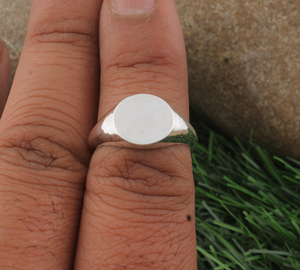 Wholesale <b>Silver</b> Plated 925 Sterling <b>Silver</b> Simple Band <b>Ring</b> High Polished <b>Plain</b> Wedding Band Minimalist Unisex Stackable <b>Ring</b> - Product Image 2