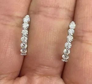 Pendientes de aro para mujer con diamantes redondos naturales GH/SI de 1,00 quilates en oro blanco de 14 quilates - Product Image 6