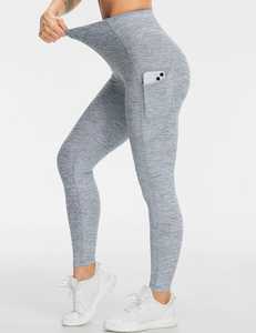 Leggings de fitness haute performance avec design d'équipe personnalisé pour le yoga, la gym, l'entraînement, la course à pied et le quotidien - Product Image 4