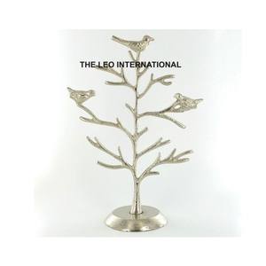 Expositor de Joyería de Alta Gama Personalizado, Soporte para Anillos, Pulseras, Cadenas y Collares de Lujo con Diseño de Pájaro en Vuelo - Product Image 1