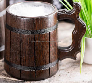 Nouvelle tasse à bière en bois gravée avec intérieur en acier inoxydable pour les amateurs de bière - Product Image 1