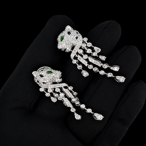 Pendientes de Plata de Ley 925 con Diseño de Pantera y Diamantes Cultivados en Laboratorio de 4-5 Ct de Primera Calidad, Joyería Nupcial, Hechos por Exportador Indio - Product Image 1