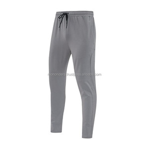 Ensemble deux pièces d'hiver respirant et sans couture pour hommes Mono Riders, en polyester 100 %, à manches longues et épais, avec impression personnalisée - Product Image 3