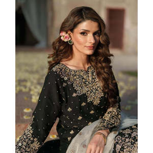 Ensemble haut et pantalon palazzo pour femme de marque, avec dupatta, orné de motifs de perles rivetées - Product Image 6