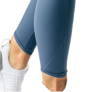 Leggings de yoga et de sport premium pour femmes, avec logo personnalisé, extensibles dans quatre directions, résistants aux squats, pour la course et l'entraînement - Product Image 5