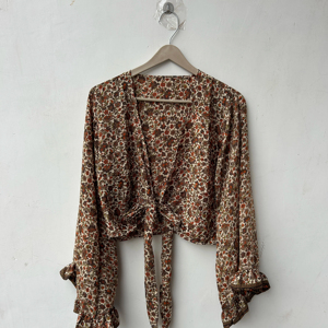 Haut Cache-Cœur Hippie Bohème Vintage en Soie avec Manches Cloche et Nœud, Style Rétro Éco-responsable et Esthétique Spirituel - Product Image 1