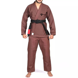 Tenue d'arts martiaux sur mesure de haute qualité, uniforme de karaté respirant à séchage rapide, ensembles d'uniformes de karaté sur mesure fabriqués au Pakistan - Product Image 1