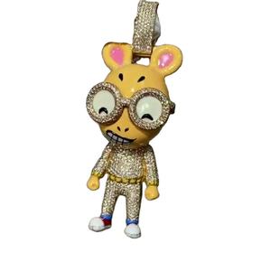 Colgante de esmalte con diseño de dibujos animados icónico, chapado en oro, con moissanita VVS y engaste de garra, estilo Hip Hop, unisex, personalizable, con caja de joyería, para fiesta - Product Image 1