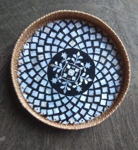 Bandeja de servicio cuadrada de acrílico de madera MDF altamente pulida hecha a mano, bandeja decorativa con incrustaciones de madreperla Floral para uso doméstico de tamaño personalizado - Product Image 5