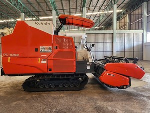Cosechadora Kubota DC-108X con Motor Diésel y Transmisión por Engranajes Rojos, Equipo Agrícola para la Cosecha de Arroz, Trigo y Maíz - Product Image 5