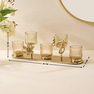 Candelabro moderno de metal y vidrio, ideal para decorar mesas de esquina y rellenar espacios vacíos con elegancia, procedente de la India. - Product Image 4