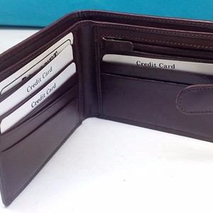 Cartera de Cuero Genuino para Hombre, con Múltiples Ranuras para Tarjetas, Cierre Plegable Corto, Color Marrón, Estilo Minimalista - Product Image 2