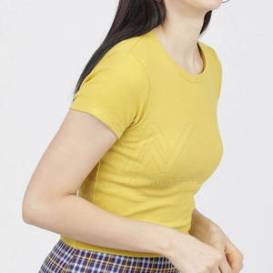 Nueva Camiseta Corta Moderna para Mujer, Diseñada para Uso Casual de Verano, con Tela Suave y Transpirable para Atuendos Diarios, Servicio OEM - Product Image 2