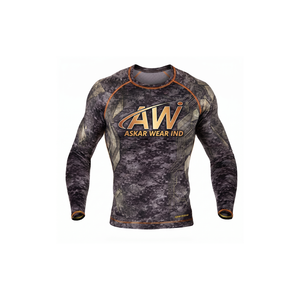 เสื้อแรชการ์ดแขนยาวผู้ชาย สีดำลายพราง พิมพ์ลายแบบซับลิเมชั่น แห้งเร็ว เสื้อสำหรับออกกำลังกาย แขนยาวสำหรับผู้ใหญ่ - Product Image 1