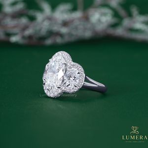 Bague de fiançailles ovale à trois pierres halo de haute qualité, diamant de laboratoire, or, bijoux fins, alliances pour femmes - Product Image 4