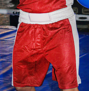 Uniforme de boxe de haute qualité pour jeunes, couleur rouge, en polyester respirant, pour entraînement en club et équipe. - Product Image 5
