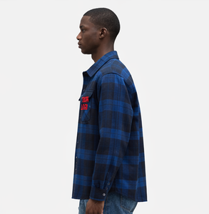 Chemise en flanelle à carreaux bleus pour homme, manches longues, col rabattu, avec poche logo sur le devant, vêtement d'automne - Product Image 3