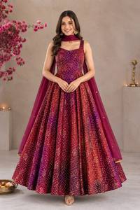 Robe de soirée longue traditionnelle pour femme, avec dupatta, en organza lourd, soie gaufrée, georgette, protection solaire - Product Image 3