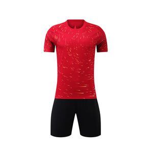 Maillots de football personnalisés en gros de haute qualité à manches courtes en polyester respirant pour clubs, kits d'équipe à séchage rapide - Product Image 2