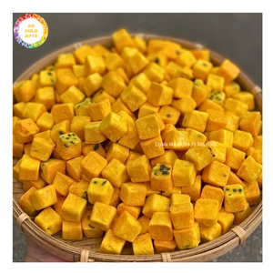 เสาวรสฟรีซดรายธรรมชาติแบบชิ้น ขายส่งจำนวนมาก ขนมผลไม้อบแห้งรสเปรี้ยว กระบวนการอบแห้งแบบ FD บรรจุภัณฑ์ 50 กรัม โรงงานเวียดนาม - Product Image 4