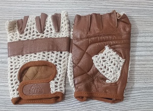 Guantes de Gimnasio para Levantamiento de Pesas, Transpirables, Ligeros, de Medio Dedo, para Hombres y Mujeres - Product Image 2
