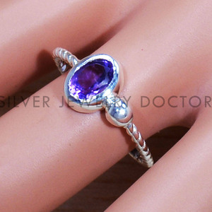 Anillo de Plata de Ley 925 con Amatista Morada de Corte Ovalado Vintage, Anillo de Alta Gama, Más Vendido, para Boda, Compromiso, Fiesta, Regalo, con Engaste de Bisel - Product Image 2