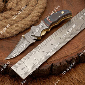 Cuchillo Plegable de Acero de Damasco de Lujo Personalizado - Mango de Micarta Exótica con Detalles de Latón, Cuchillo de Bolsillo EDC, Funda de Cuero, Venta al por Mayor - Product Image 5