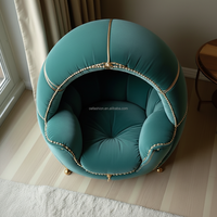 Canapé en velours turquoise de luxe, forme ronde, lit-caverne, style royal, autres meubles avec pieds dorés