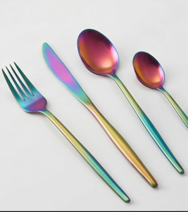 Juego de cubiertos modernos con acabado arcoíris, con tenedores, cuchillos y cucharas, de metal resistente al óxido, para uso en fiestas. - Product Image 3