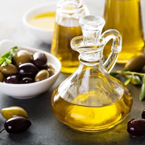 Approvisionnement en gros d'huile comestible : Huile d'olive raffinée pour la friture, la pâtisserie et la préparation alimentaire générale en vrac pour les importateurs - Product Image 1