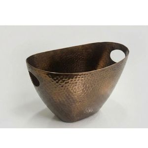 Seau à glace ovale de luxe en métal finition bronze martelé avec poignées, bac rafraîchisseur pour boissons, idéal pour le vin et la bière - Product Image 1
