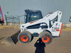 Cargadora Compacta A770 2020 con Cabina Cerrada, Máquina de Construcción de Alto Rendimiento - Product Image 2