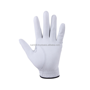 Gants de golf toutes saisons avec une forte adhérence et un tissu respirant, parfaits pour un swing stable et un confort continu sur le terrain - Product Image 5