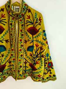 Chaqueta Bordada Suzani de Terciopelo Hecha a Mano, Chaqueta Étnica Hecha a Mano, Chaqueta Suzani Floral, Chaqueta de Terciopelo Puro, Estilo Boho Hippie - Product Image 4