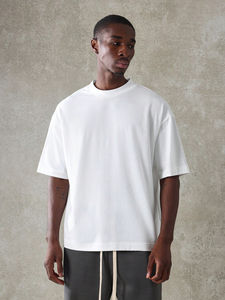 Camiseta para hombre con lavado ácido, tela de algodón suave y personalización completa a precio económico. - Product Image 2