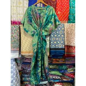 Vestido Kaftán de Seda con Estampado Floral para Mujer, Ideal para Usar en Resorts o como Cubrebañador - Product Image 4