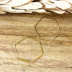 Nuevos Aros Hexagonales de Alta Demanda, Aros Minimalistas de Latón para Mujer, Chapados en Oro de 18K, Aros Geométricos de Alambre, Venta al por Mayor/OEM/ODM - Product Image 5