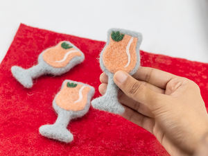 Adorno de cóctel de fieltro hecho a mano: Juguetes de simulación para niños, bebidas de fieltro, materiales para manualidades - Comercio justo y fabricado de forma ética - Product Image 5
