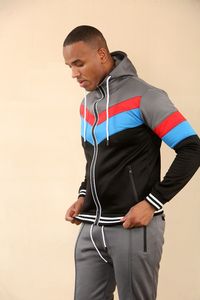 Ensemble de survêtement sportif en polyester 2 pièces à capuche pour équipes scolaires, clubs d'e-sport et fabrication de vêtements de sport – Vente en gros - Product Image 2