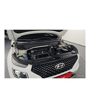 Hyundai Venue 1.6 Flux 2023 con Asientos de Cuero, Cámara Trasera, Estándar de Emisiones Euro V, Volante a la Izquierda, 21,024 km - Product Image 6