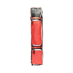 Bolsa deportiva de nailon roja y azul marino con bolsillos con cremallera y correas ajustables - Product Image 3