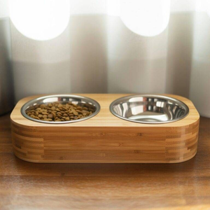 Bols surélevés en bois durables pour chiens et chats, personnalisables avec logo - Product Image 1