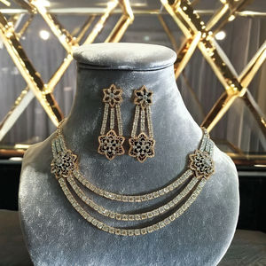 Conjunto de Collar Étnico con Diamantes Blancos Naturales Certificados por IGI y Oro de 14 Quilates Chapado en Rodio con Corte Brillante Redondo para Mujer - Product Image 1