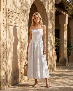 Robe midi en lin blanc, robe en lin à fines bretelles, robe en lin taille empire, robe d'été minimaliste, tenue de plage pour femme - Product Image 6